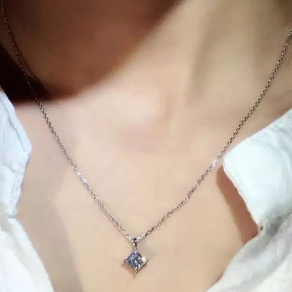 New 925 Silver Beautiful Square Princess Cut Diamond Necklace - Picture 2 of 6